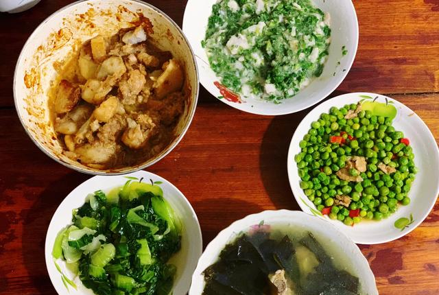 {賭波}(周一家里四口晚餐食谱)